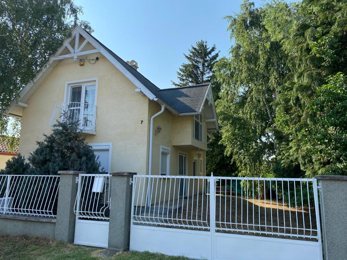 Toparti Vendeghaz - Lipot, Magyarorszag Exterior photo